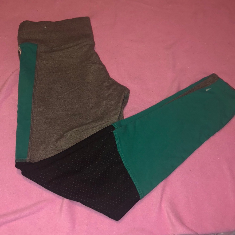PINK Crew And Legging Set - Picture 5 of 6